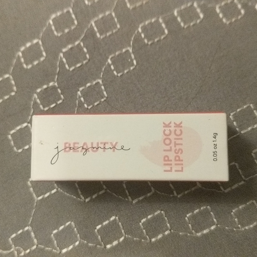 NWT Jazmine Beauty lipstick
